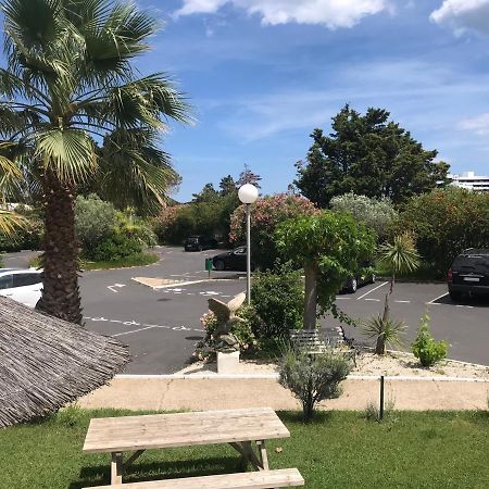 Brit Hotel Confort Helios Agde Exteriör bild