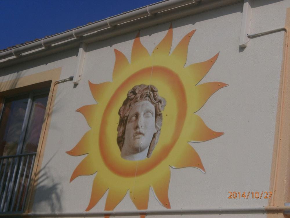 Brit Hotel Confort Helios Agde Exteriör bild