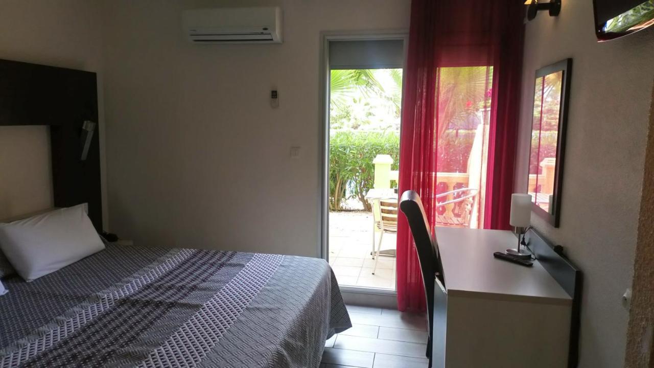 Brit Hotel Confort Helios Agde Exteriör bild