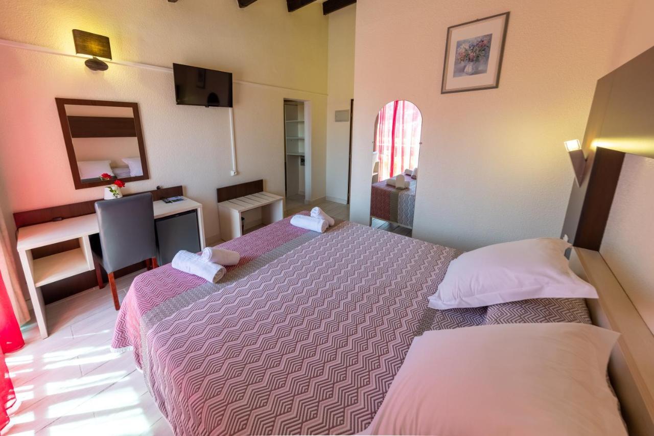 Brit Hotel Confort Helios Agde Exteriör bild