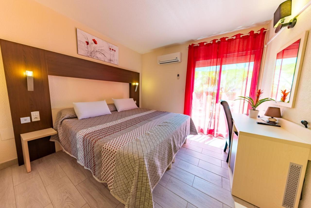 Brit Hotel Confort Helios Agde Exteriör bild
