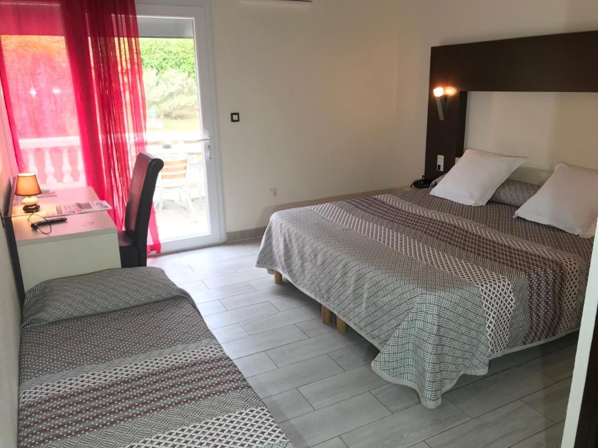 Brit Hotel Confort Helios Agde Exteriör bild